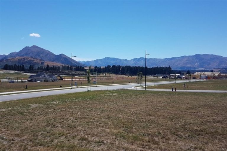 Photo of property in 59 Mount Nicholas Avenue, Wanaka, 9305