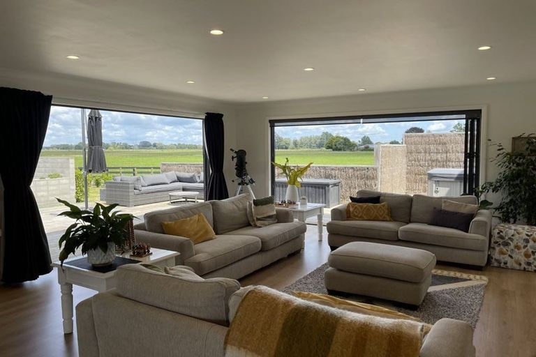 Photo of property in 232 Woodside Road, Matangi, Hamilton, 3284