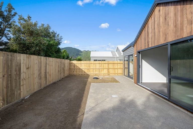 Photo of property in 24 Koru Loop, Paraparaumu, 5032