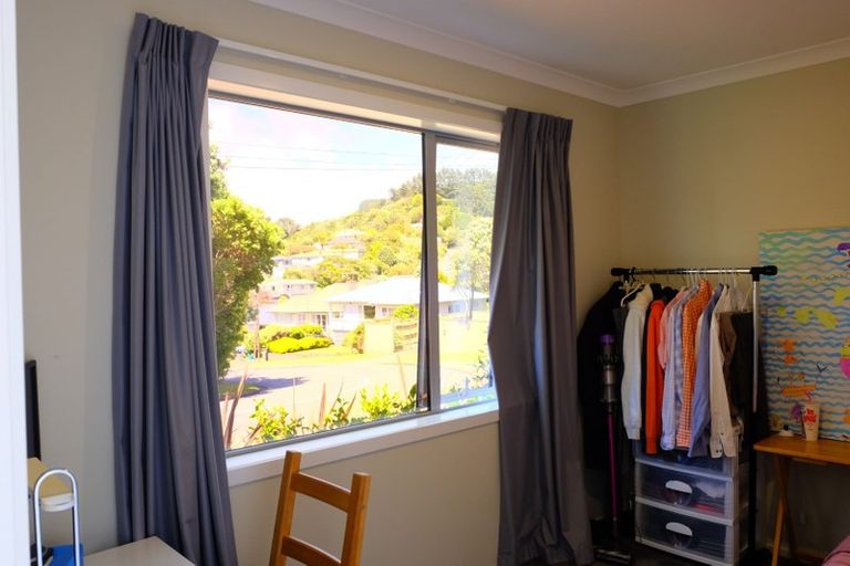 Photo of property in 102u1 Chester Road, Tawa, Wellington, 5028