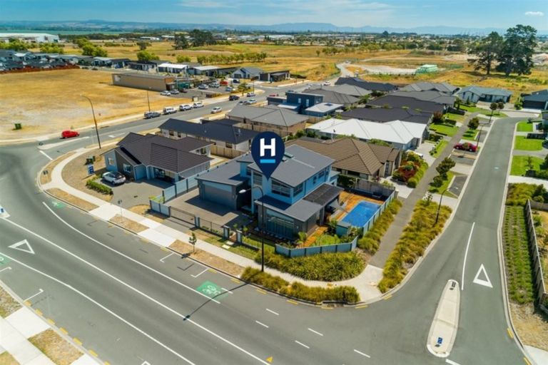 Photo of property in 64 Sandhurst Drive, Papamoa Beach, Papamoa, 3118