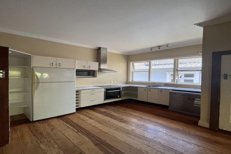 Photo of property in 64 Waipapa Road, Hataitai, Wellington, 6021