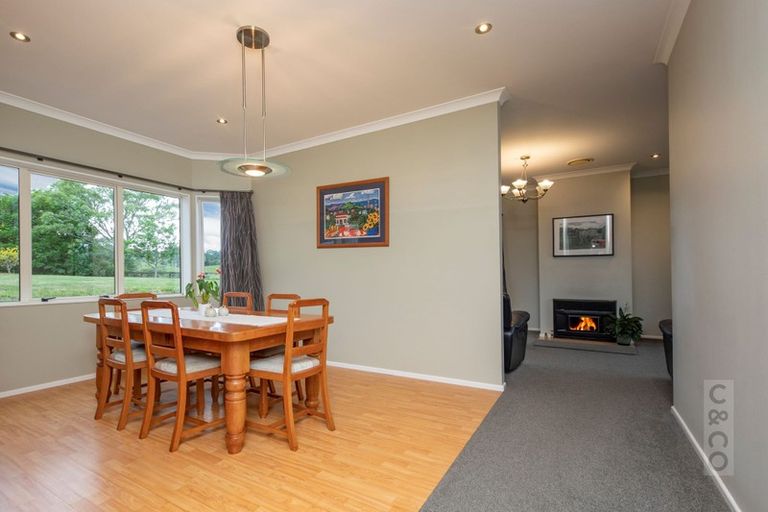Photo of property in 17 Deacon Road, Riverhead, Kumeu, 0892
