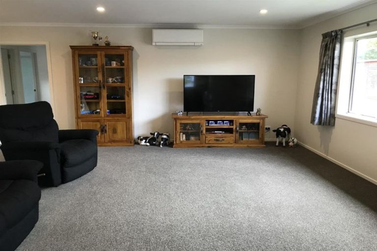 Photo of property in 35 Hamlet Street, Stratford, 4332