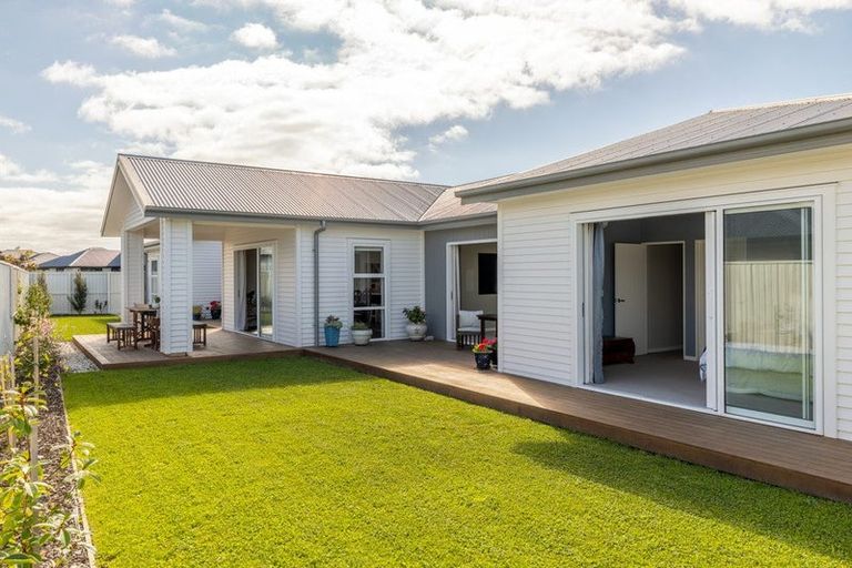 Photo of property in 16 Raptor Street, Rolleston, 7615