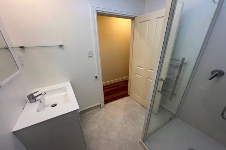 Photo of property in 5/20 Hay Street, Oriental Bay, Wellington, 6011