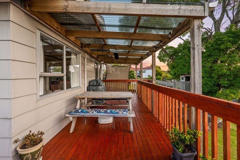 Photo of property in 11 Seakens Way, Glen Eden, Auckland, 0602