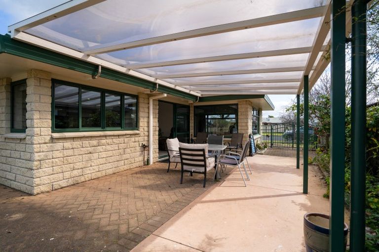 Photo of property in 8 Oaklands Drive, Cambridge, 3434