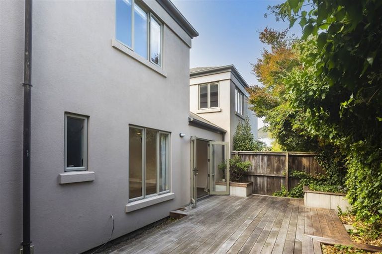 Photo of property in 2/74 Canon Street, St Albans, Christchurch, 8014