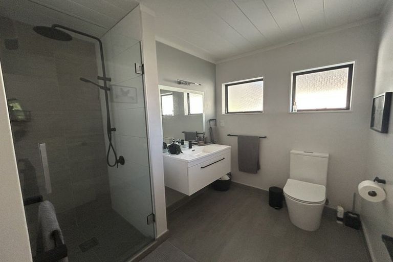 Photo of property in 4 Lake Okataina Road, Lake Okataina, Rotorua, 3074