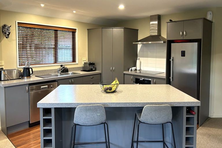 Photo of property in 9 Keats Place, Rolleston, 7614