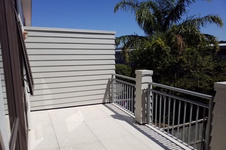 Photo of property in The Grange, 86/92 Bush Road, Albany, Auckland, 0632