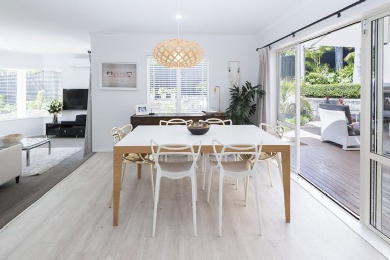 Photo of property in 148 John Brooke Crescent, East Tamaki Heights, Auckland, 2016