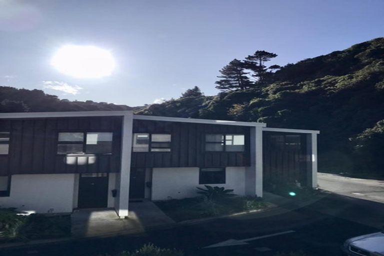 Photo of property in 11 Rua Kai Way, Brooklyn, Wellington, 6021