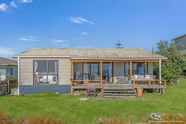 Photo of property in 73 Pukehina Parade, Pukehina, Te Puke, 3189