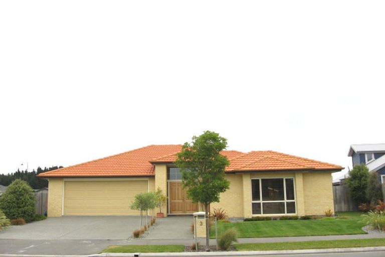 Photo of property in 3 Kapiti Street, Parklands, Christchurch, 8083