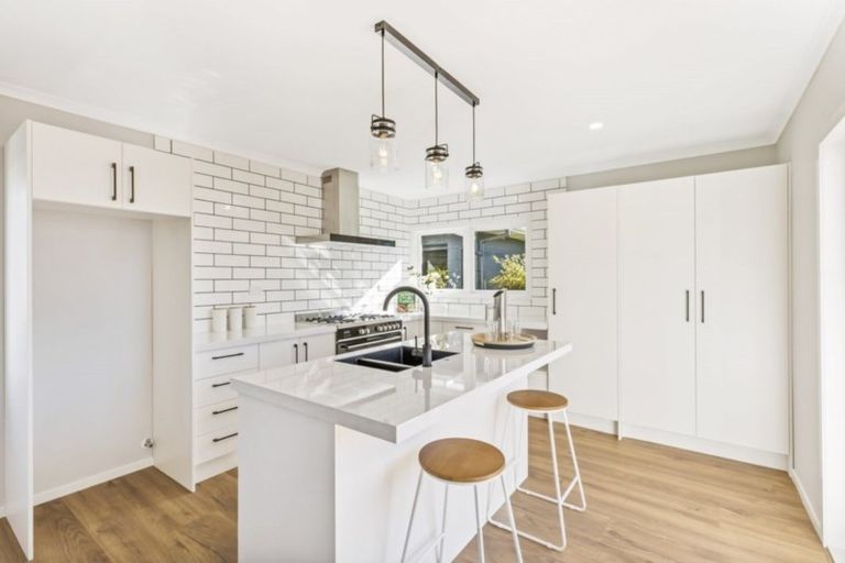Photo of property in 11 Heather Place, Melville, Hamilton, 3206