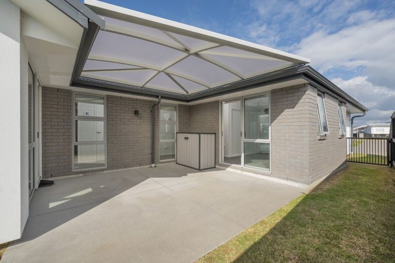 Photo of property in 176 Te Okuroa Drive, Papamoa, 3118