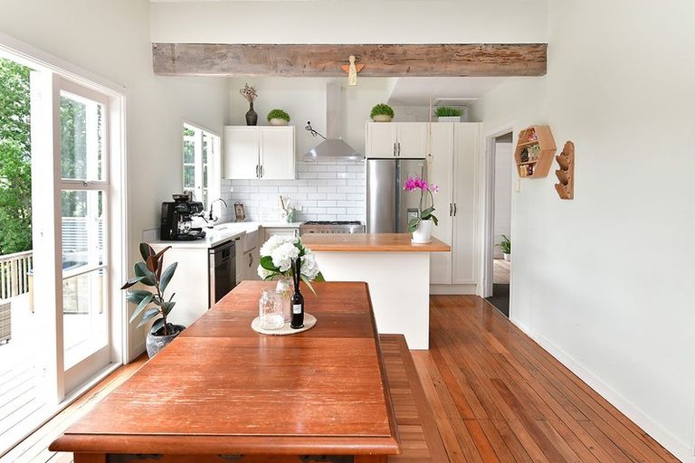 Photo of property in 687 Inland Road, Helensville, 0875