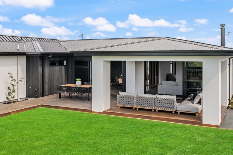 Photo of property in 19 Frank Ernest Crescent, Prebbleton, 7676