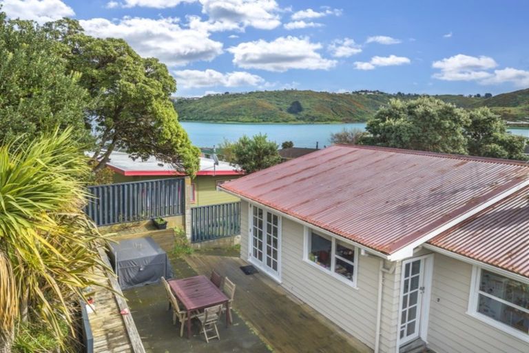 Photo of property in 9 Brora Crescent, Papakowhai, Porirua, 5024
