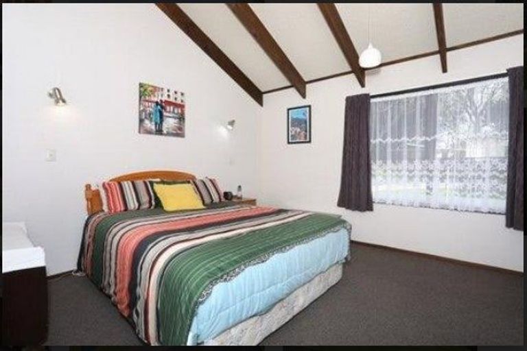 Photo of property in 12b Oxford Street, Marton, 4710