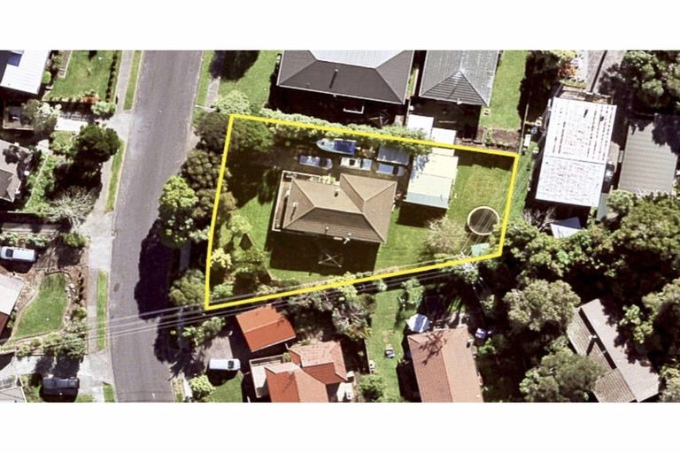 Photo of property in 32 Hiwihau Place, Glenfield, Auckland, 0629