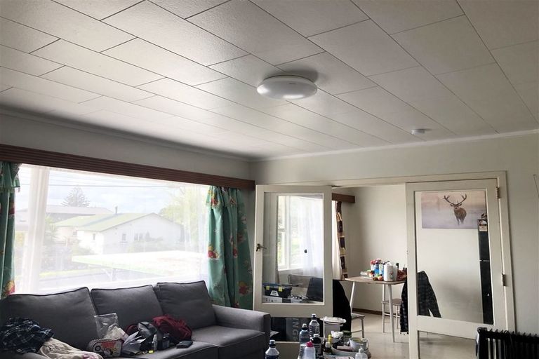 Photo of property in 75 Larnoch Road, Henderson, Auckland, 0610