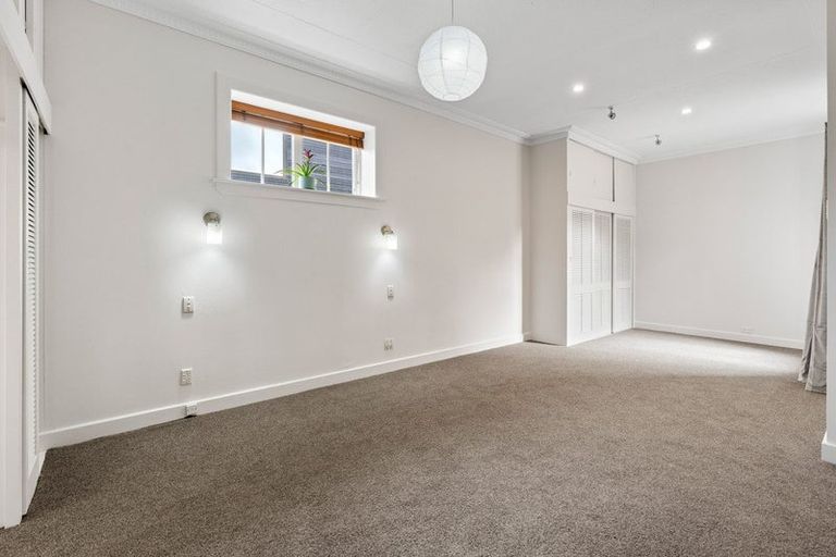 Photo of property in 32 City Road, Roslyn, Dunedin, 9010