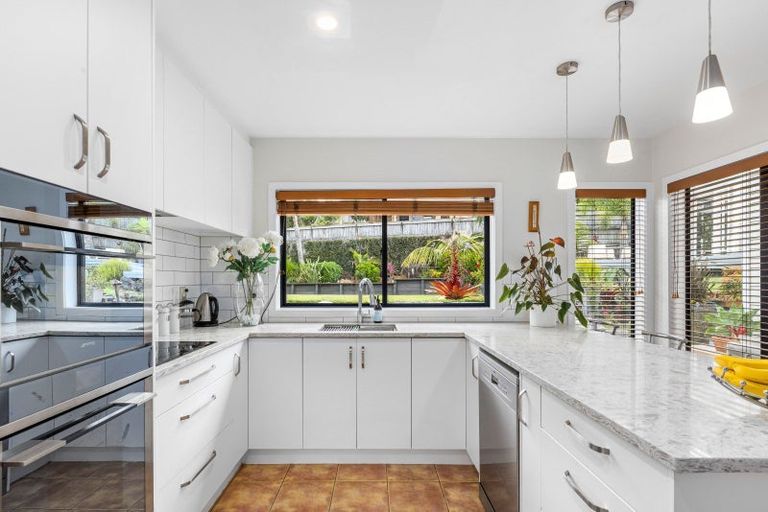 Photo of property in 57 Waldorf Crescent, Orewa, 0931