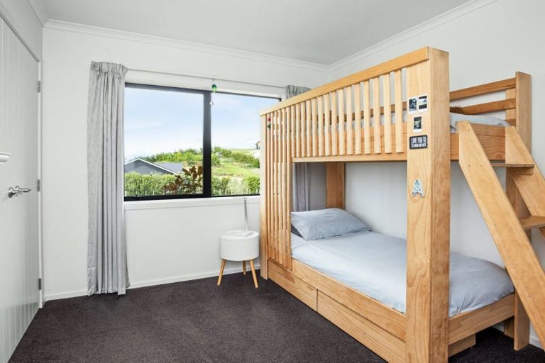 Photo of property in 21c Highlands Drive, Waipawa, 4277