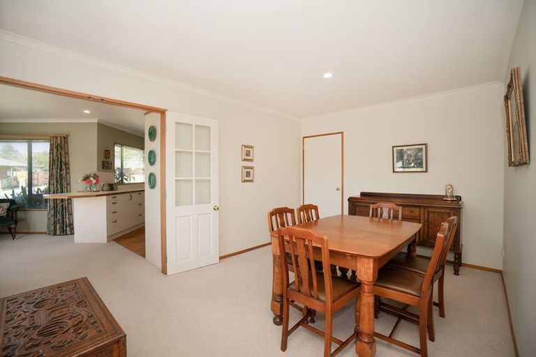Photo of property in 20 Strachan Way, Highbury, Palmerston North, 4412