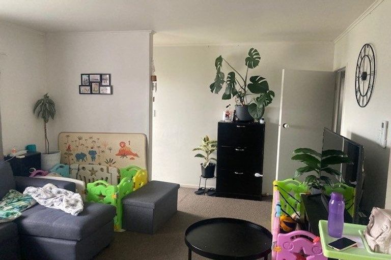 Photo of property in 47a Sherwood Avenue, Te Atatu South, Auckland, 0610