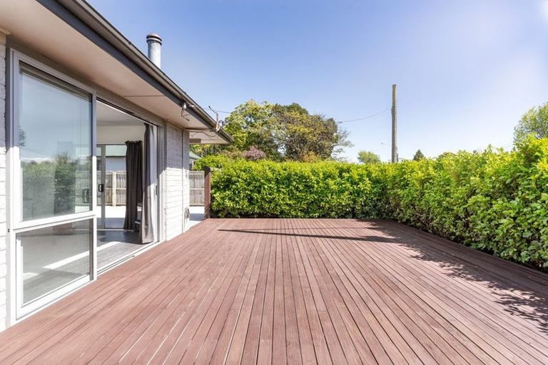 Photo of property in 379 Yaldhurst Road, Russley, Christchurch, 8042