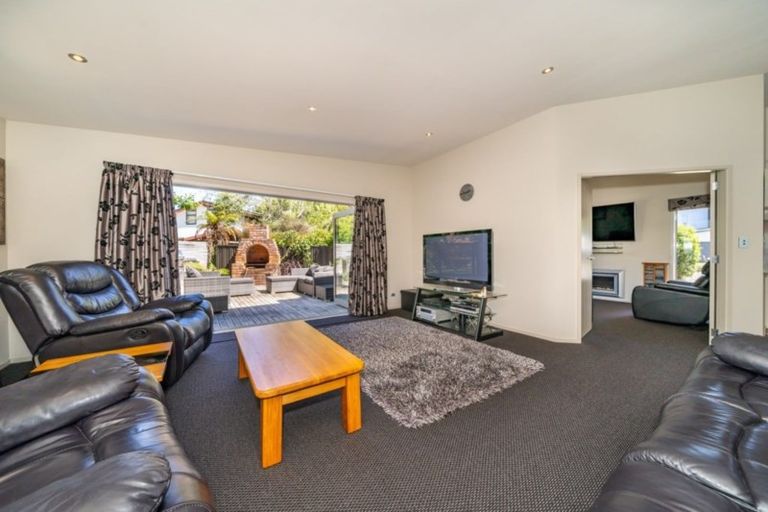 Photo of property in 9 Parkwood Grove, Trentham, Upper Hutt, 5018