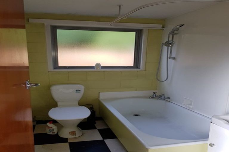 Photo of property in 1/137 Holly Road, St Albans, Christchurch, 8014