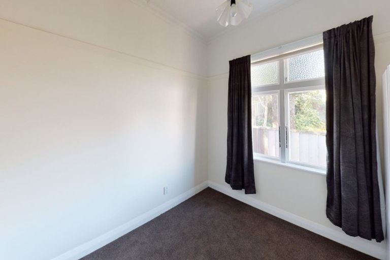 Photo of property in 26 Weka Street, Miramar, Wellington, 6022