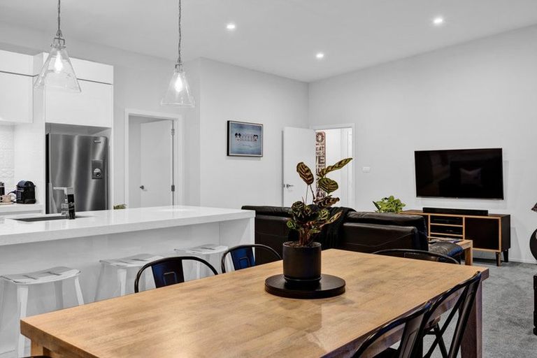 Photo of property in 17 Victoria Street, Hawera, 4610