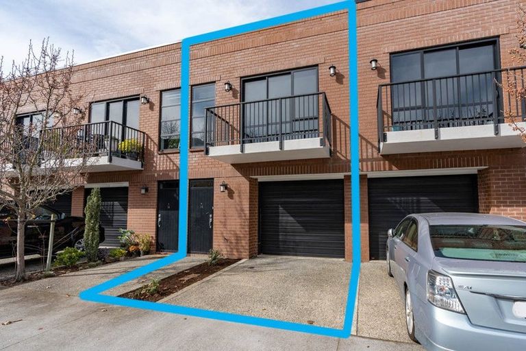 Photo of property in 14 Village Quarter Lane, Frankton, Hamilton, 3204