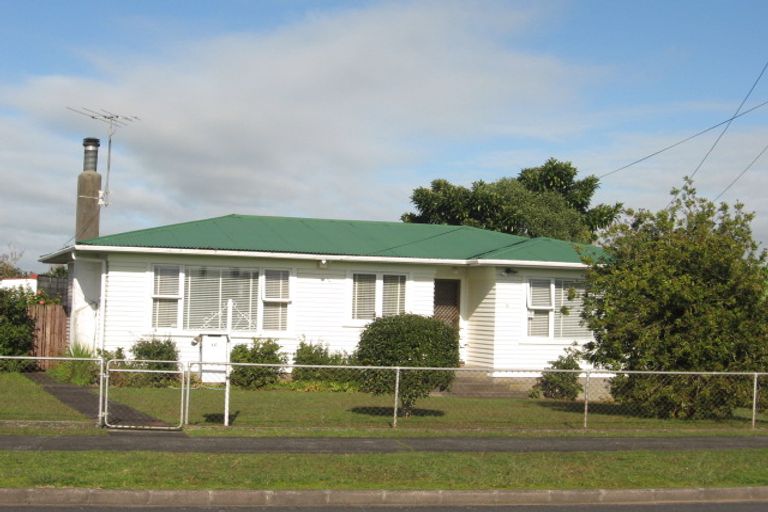 Photo of property in 16 Tawa Crescent, Manurewa, Auckland, 2102
