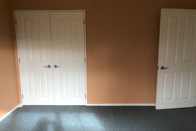 Photo of property in 4 Holly Court, Palmerston North, 4410