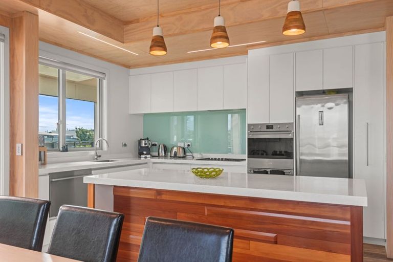 Photo of property in 1 Roore Street, Foxton Beach, Foxton, 4815