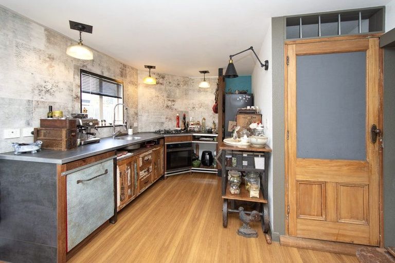 Photo of property in 2/44 Shakespeare Road, Waltham, Christchurch, 8023