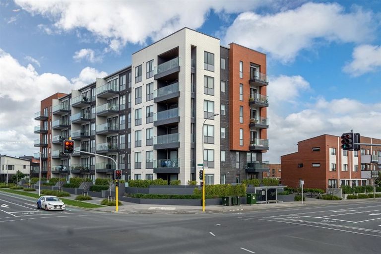 Photo of property in 302/57 Mapou Road, Hobsonville, Auckland, 0616