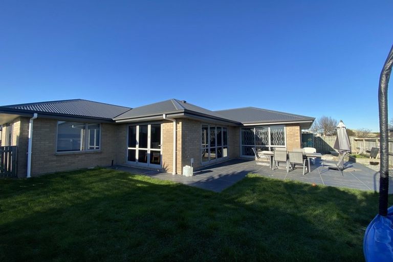 Photo of property in 16 Hammill Grove, Stoke, Nelson, 7011