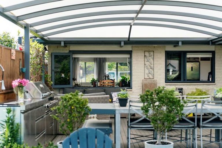 Photo of property in 3 Mull Place, Wattle Downs, Auckland, 2103