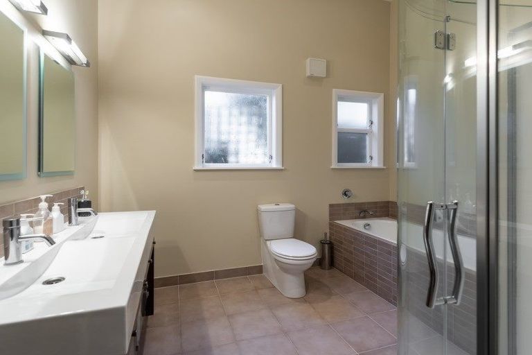 Photo of property in 24 Rewa Road, Hataitai, Wellington, 6021