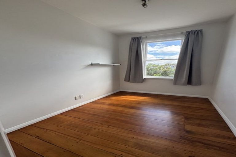 Photo of property in 77 Brougham Street, Mount Victoria, Wellington, 6011