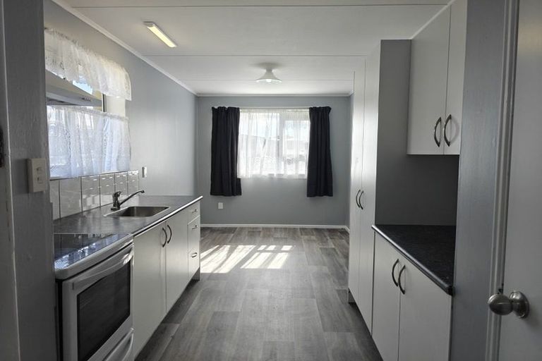 Photo of property in 54 Dunbeath Crescent, Kew, Invercargill, 9812