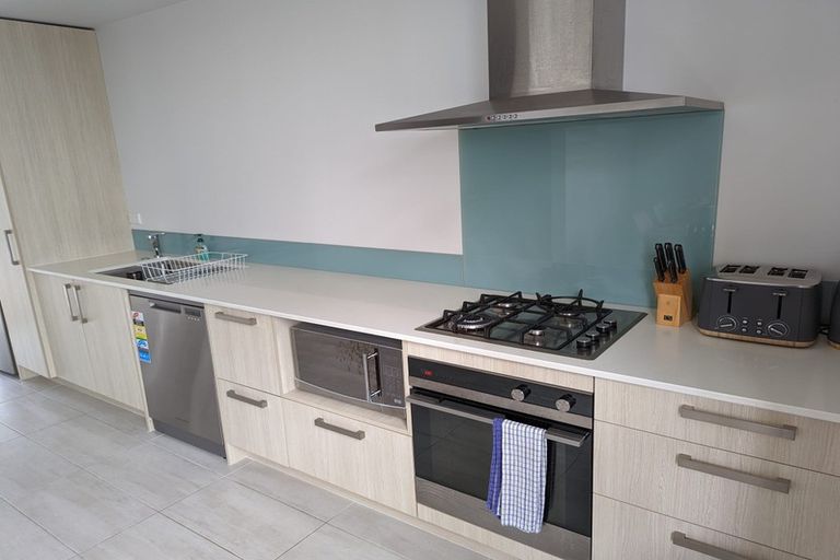 Photo of property in 38 Ceramic Lane, New Lynn, Auckland, 0600